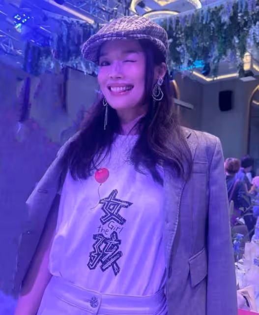 蕭敬騰婚禮:賈靜雯露肩,小S露腿,都敗給了「全裹」出鏡的舒淇