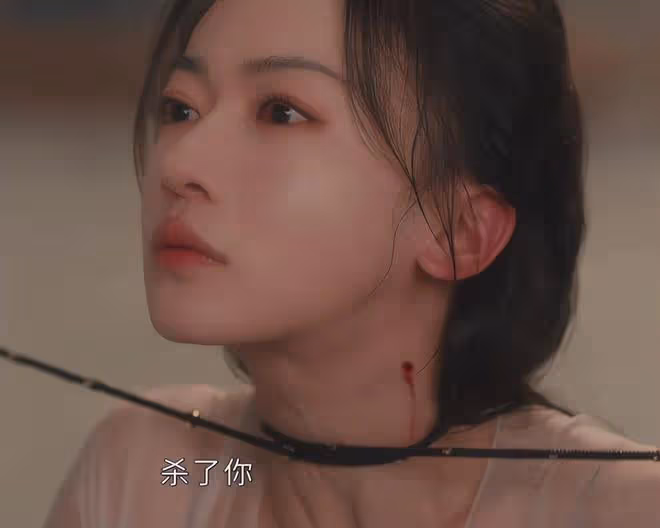 空降就拿下熱榜第一,女性復仇爽劇火了,吳謹言成功讓觀眾入坑