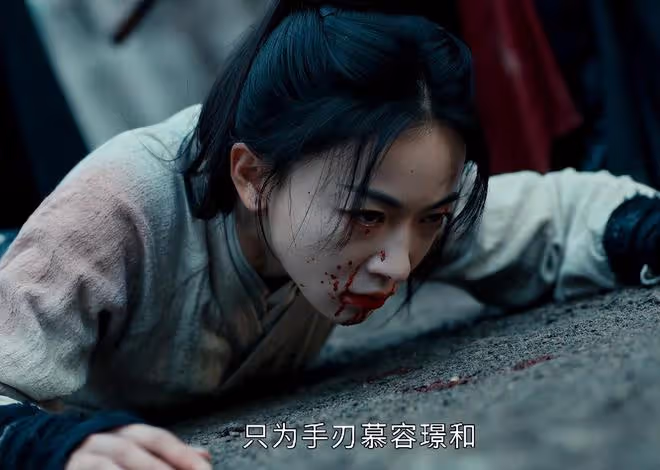 空降就拿下熱榜第一,女性復仇爽劇火了,吳謹言成功讓觀眾入坑