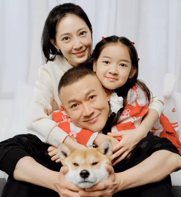梅婷女兒進軍電影圈!11歲快快繼承媽媽美貌,母女倆如粘貼複製