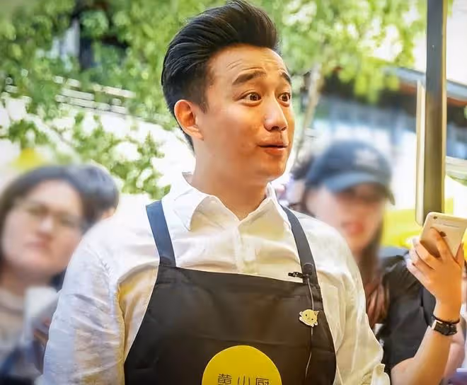 同樣是做飯,「不務正業」的賈冰,打了多少「黃磊」們的臉?