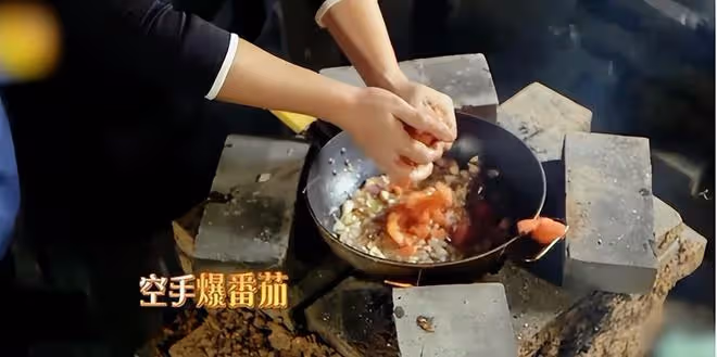同樣是做飯,「不務正業」的賈冰,打了多少「黃磊」們的臉?