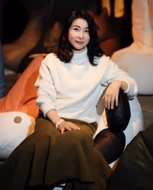 當43歲郭晶晶跟48歲舒淇站在一起,我才徹底明白,什麼叫頂級自律