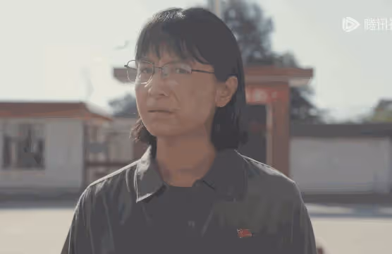 第一次在國產劇看到衛生巾,《山花爛漫時》讓多少大製作「臉紅」