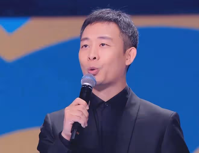 這次大灣區晚會,超100位明星參加,老牌港星們唱得我熱淚盈眶