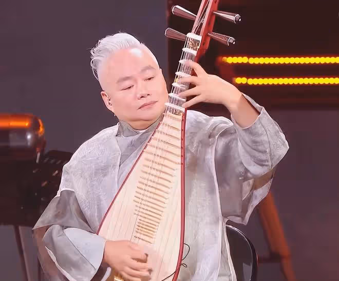 這次大灣區晚會,超100位明星參加,老牌港星們唱得我熱淚盈眶