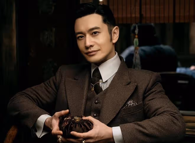 事實證明,「麵包和愛情兼顧」的黃曉明,已活成了一個「符號」