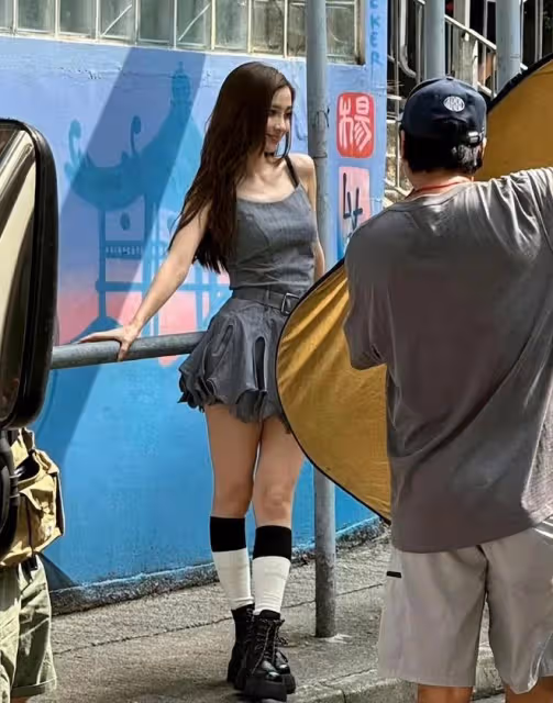 從小模特到黃曉明的正牌女友,回看葉珂的上位之路,精明又瘋狂