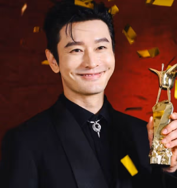笑不活了,黃曉明官宣戀情,我卻笑死在葉珂的評論區里