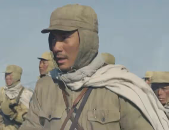 志願軍2:躲過了朱一龍,避開了張子楓,卻被50歲特別主演驚艷了