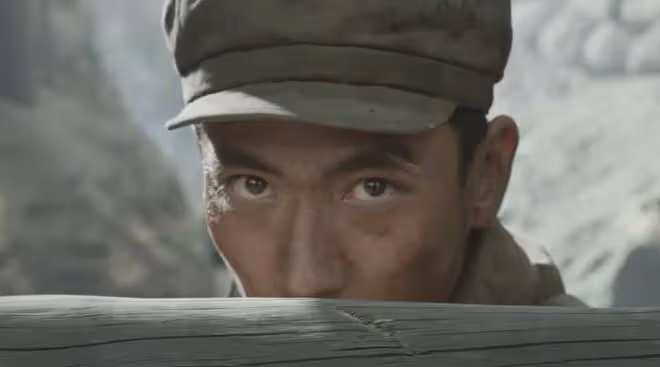 志願軍2:躲過了朱一龍,避開了張子楓,卻被50歲特別主演驚艷了