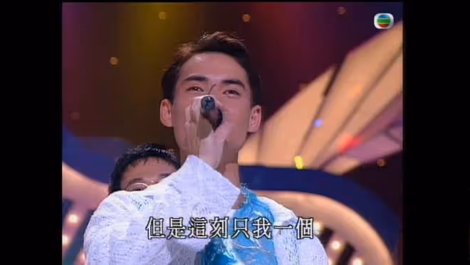 TVB男星美國見證妹妹出嫁，近年重回幕前拍戲突然又減產，身形消瘦惹人擔心
