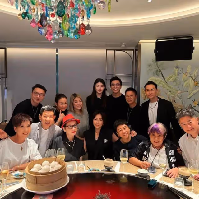 TVB男星美國見證妹妹出嫁，近年重回幕前拍戲突然又減產，身形消瘦惹人擔心