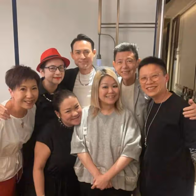 TVB男星美國見證妹妹出嫁，近年重回幕前拍戲突然又減產，身形消瘦惹人擔心