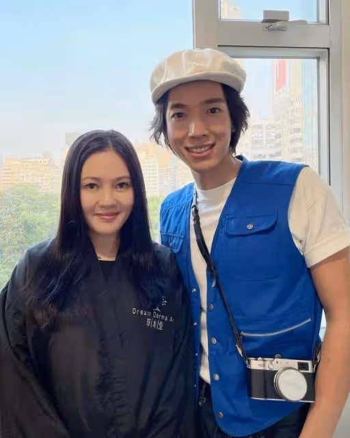 26歲星二代大方承認戀情,自爆因母親結識男友,男方曾演《愛回家》