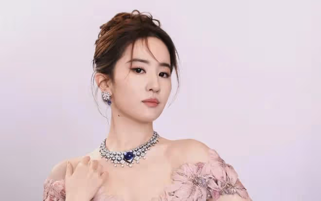 「剩女」劉亦菲不再迴避!坦言37歲未婚未孕原因,不是她不想結!