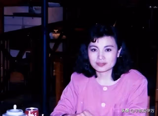 事實證明,嫁給全國政協委員的李瑞英,已經走上了人生的康莊大道