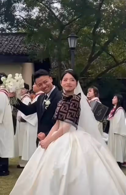章若楠參加妹妹婚禮只能觀禮!原因曝光網狂批封建重男輕女引熱議