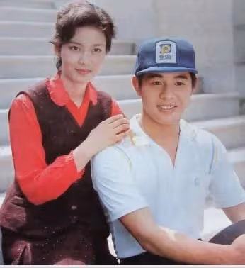 62歲利智衰老似老太,63歲前妻黃秋燕反而風采猶存!