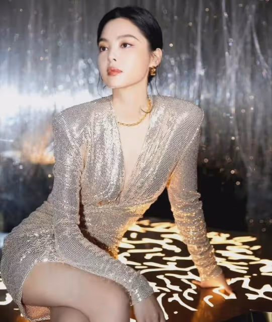 辛芷蕾與翟天臨分手,助理髮文說我姐獨美,網友:秦嵐的話應驗了