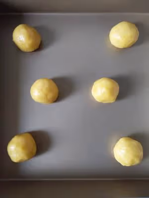 輕輕一按就碎掉的原味桃酥（不輸豬油版）
