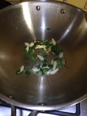 酸菜排骨燉粉條
