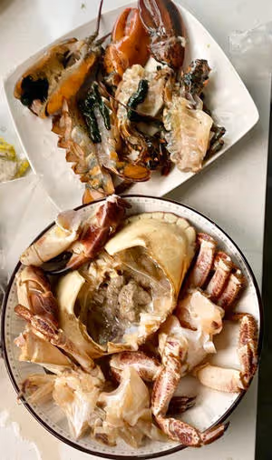 清蒸波龍、麵包蟹、鮑魚