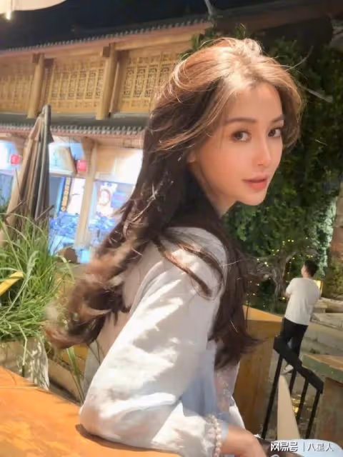 黃曉明要哭死!繼伍佰後,陶喆高調回應葉珂,女方疑與baby暗自較量