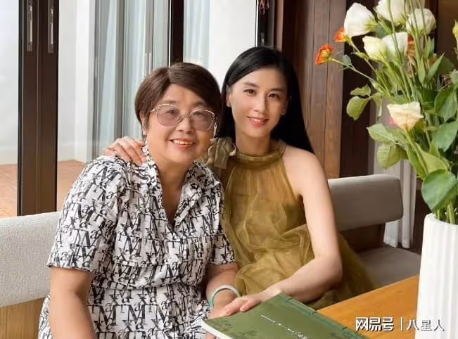 直播帶貨遇瓶頸!楊子攜黃聖依錄離婚綜藝,真是炒作還是感情破裂