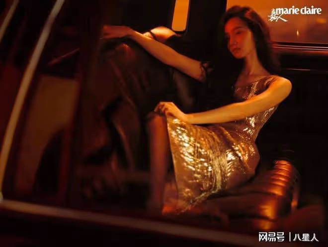劉詩詩也老了!最新時尚大片翻車,腮紅過重眼部僵硬,被嘲像被家暴