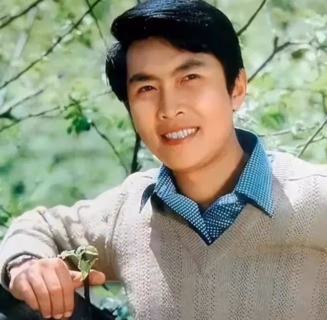 出來混總是要還的!如今71歲的唐國強,已經走上了一條不歸路