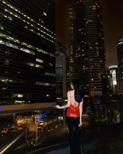 TVB花旦大曬12年前初入大學照!素顏樣貌清純!網友稱如今更女人味!