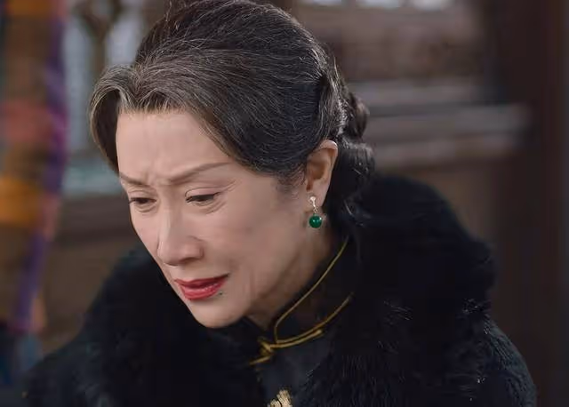 TVB台慶劇熱播,老戲骨為角色減重,瘦到兩頰凹陷健康引擔憂