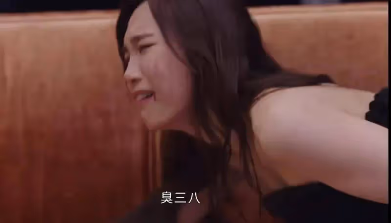 靠狗血復仇香艷床戲爆火的《黑色月光》居然是港劇之恥?