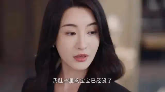 靠狗血復仇香艷床戲爆火的《黑色月光》居然是港劇之恥?