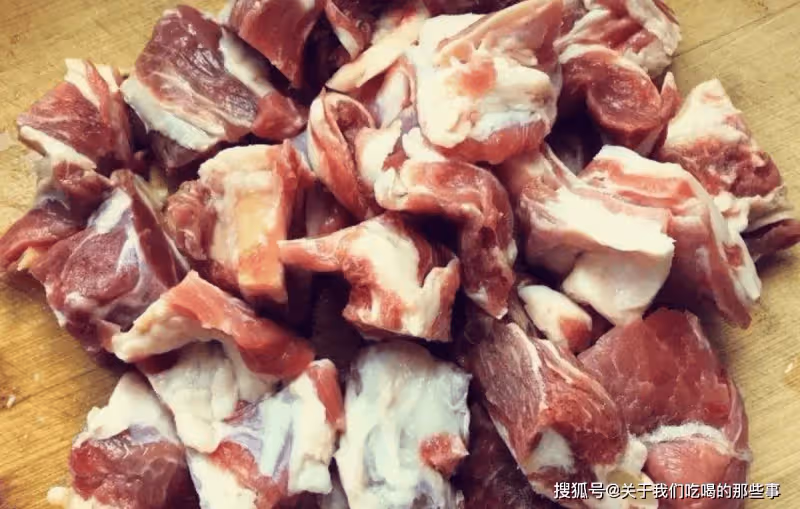 燉羊肉湯,不要用料太複雜!記住只用「3樣料」,燉好後肉香湯鮮