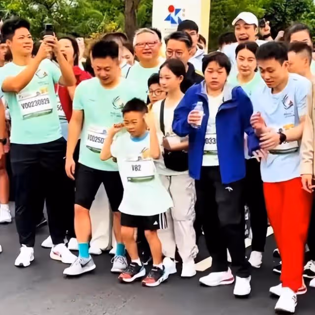 全紅嬋在澳門的搞笑瞬間,她是大家的小太陽,帶給大家歡樂