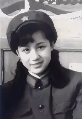 她因太美被導演收入囊中，27年卻不結婚，生前一張照片讓人心疼！