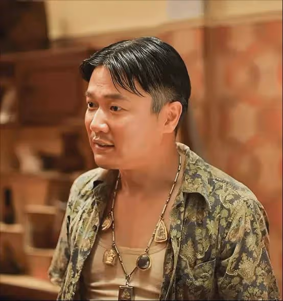 再這樣下去他就要拿影帝了,可他明明是歌手!
