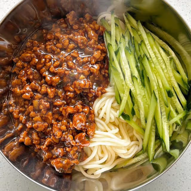 家常面~超簡單又好吃的炸醬麵🍜肉醬拌面