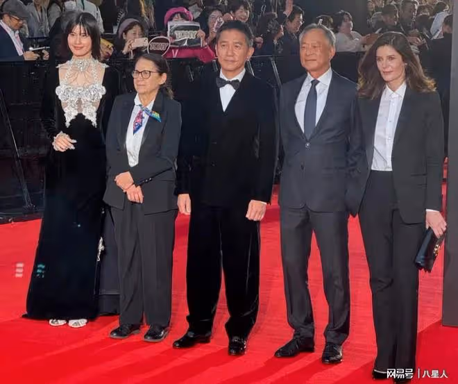 趙麗穎東京電影節美翻了!辛芷蕾中國美,黃曉明顯年輕,梁朝偉貴氣