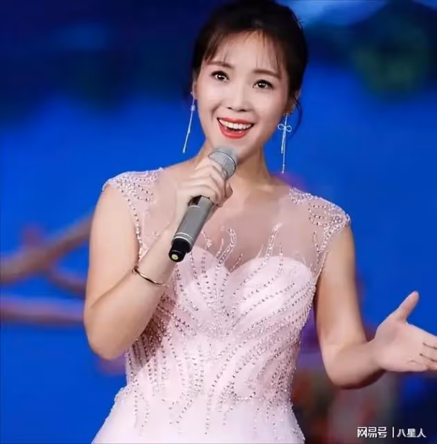 忘恩負義!雲朵否認為版權5次起訴刀郎,代言下架,群星演唱會被取消
