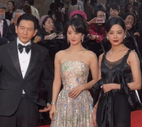 打臉!趙麗穎顏值一夜回春,穿高定亮相東京電影節,力破整容傳聞