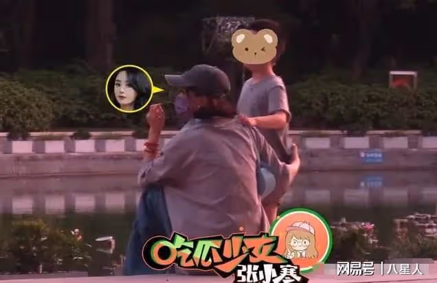 馮紹峰不配當爹!趙麗穎公園溜達,母子席地而坐超有愛,想想更黏媽