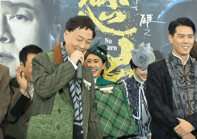 移情別戀?TVB男藝人公開向29歲港姐示愛!直呼強烈想占有她!曾暗戀佘詩曼!