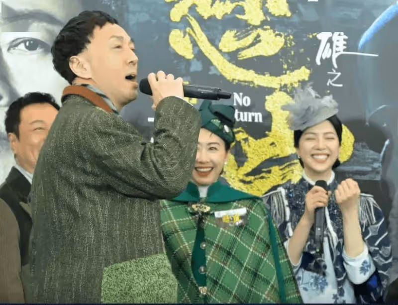 移情別戀?TVB男藝人公開向29歲港姐示愛!直呼強烈想占有她!曾暗戀佘詩曼!