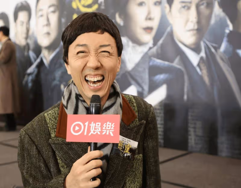 移情別戀?TVB男藝人公開向29歲港姐示愛!直呼強烈想占有她!曾暗戀佘詩曼!