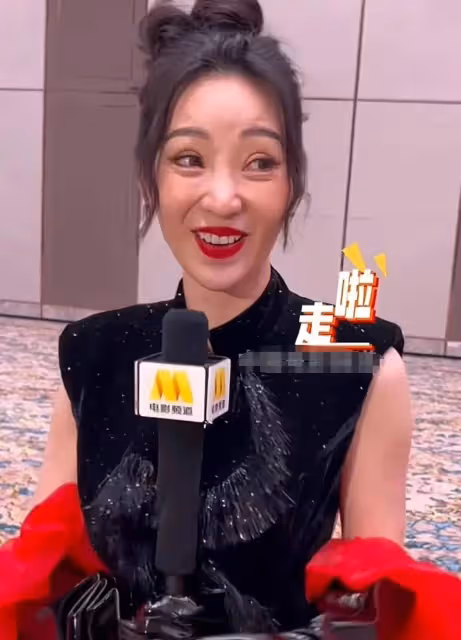 柳岩近照生圖曝光，臉上皺紋明顯十分顯老，網友吐槽不敢認