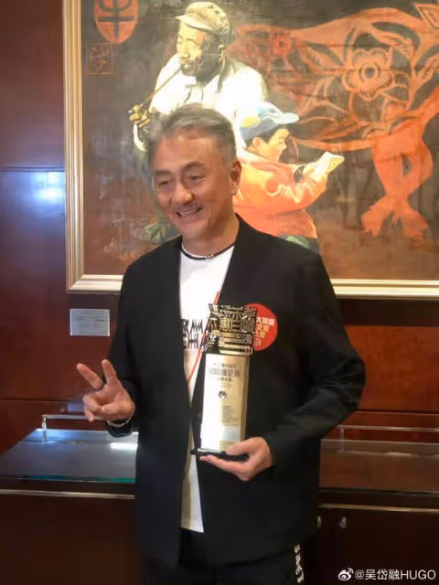 知名港星曬兒子近照！小傢伙被指撞臉林峯，五官像媽媽一樣精緻