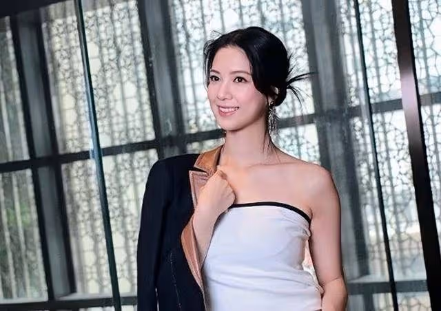TVB力捧女星默認新戀情，宣布五年內不結婚，一度長達一年無戲拍